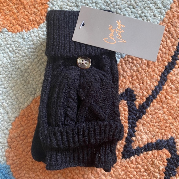 Crown Vintage I Cable Knit Convertible Gloves - Picture 5 of 9